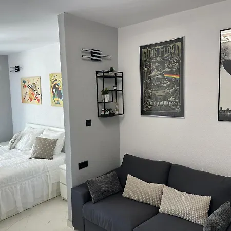 Cloud9 Apartman *